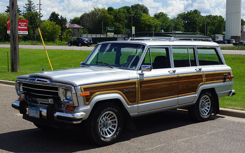 1990 Jeep Grand Wagoneer